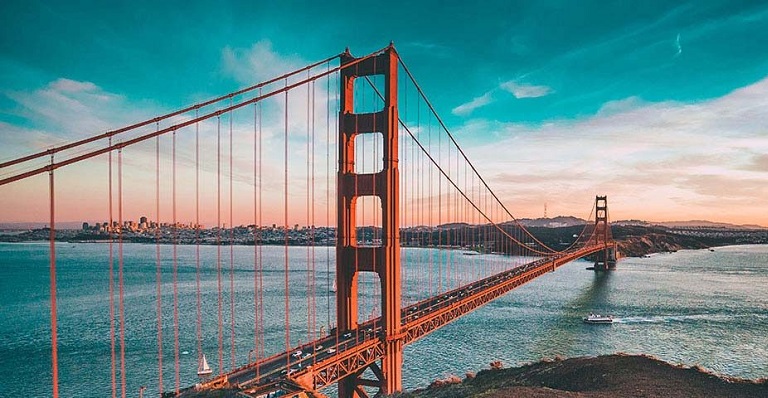 Pour votre petite entreprise, exporter aux États-Unis peut sembler un parcours semé de défis impossibles. Ce webinaire vous aidera à les surmonter.